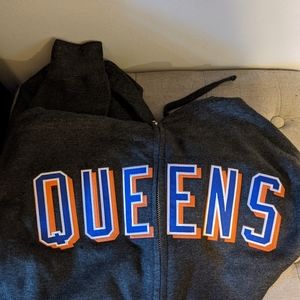 Queens zip up hooded zip up sweatshirt (the 7 line)